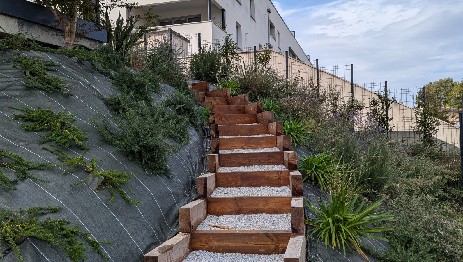 Aménagement des escaliers de jardin avec Marc et Jardin, paysagiste à Toulouse